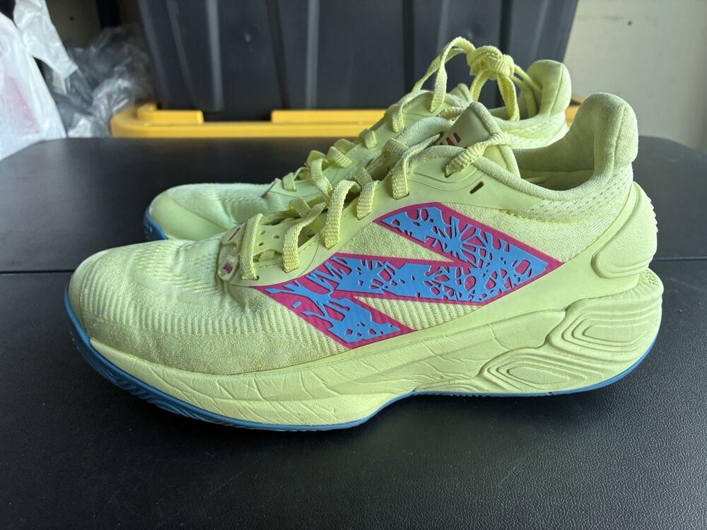 New Balance Two WXY v5 Limelight Azure Basketball Shoes BB2WYYL5 Men’s Size 8.5